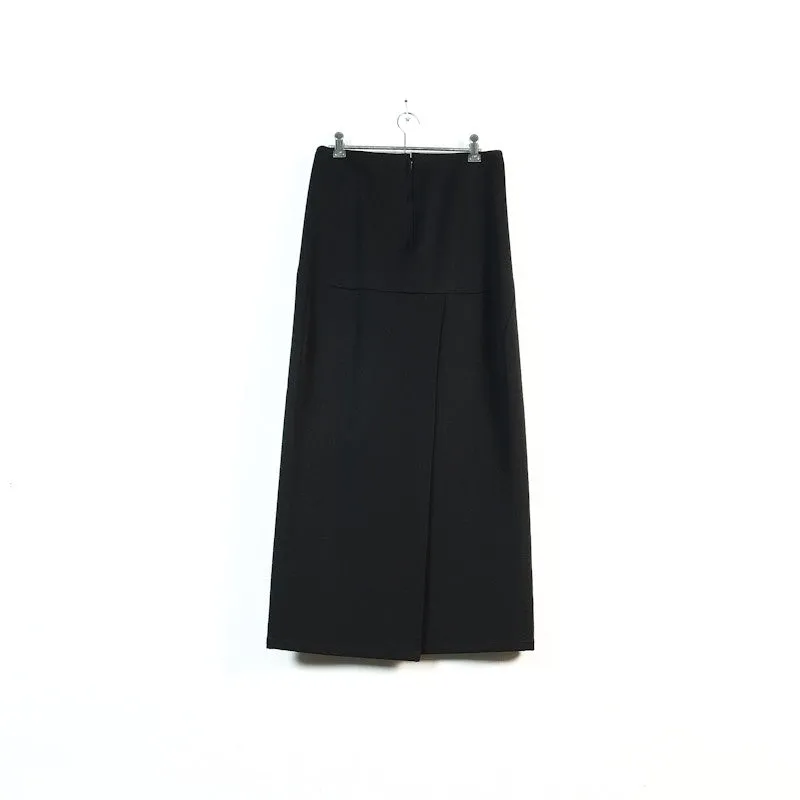 asymmetrical split skirt