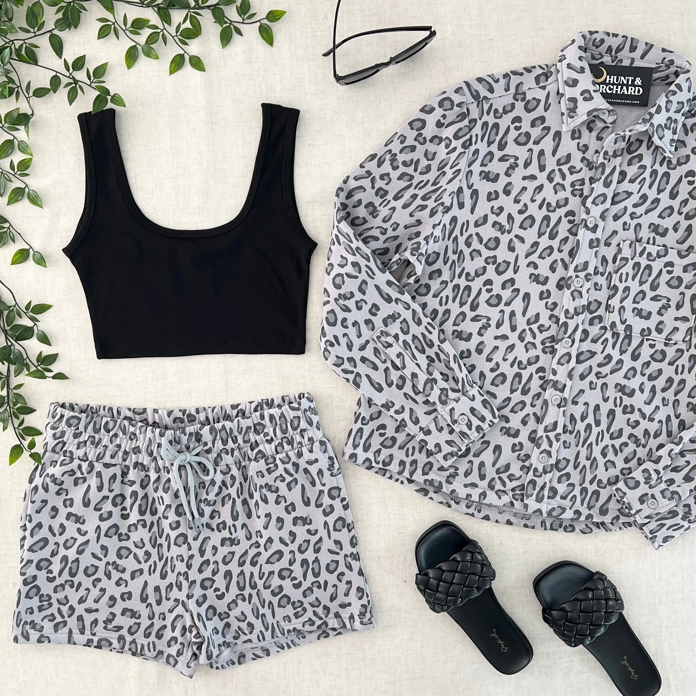 Bailey Shorts - Snow Leopard