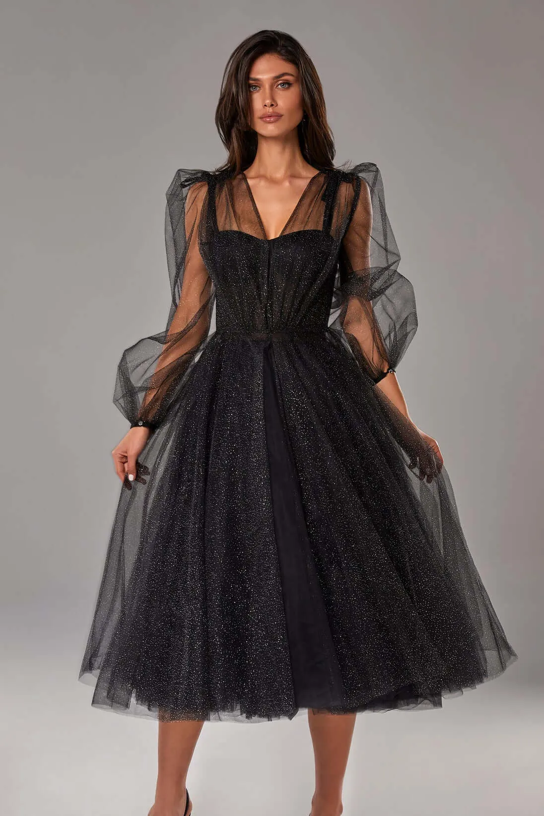 Flattering Sparkly Tulle Dress for a Glamorous Look