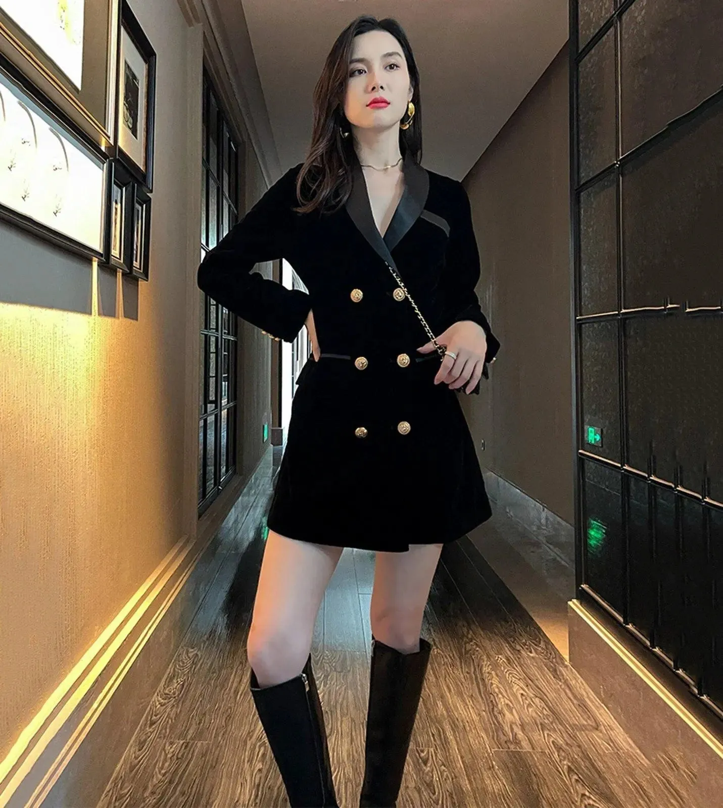 Elegant Slim-Fit Double-Breasted Velvet Blazer Dress