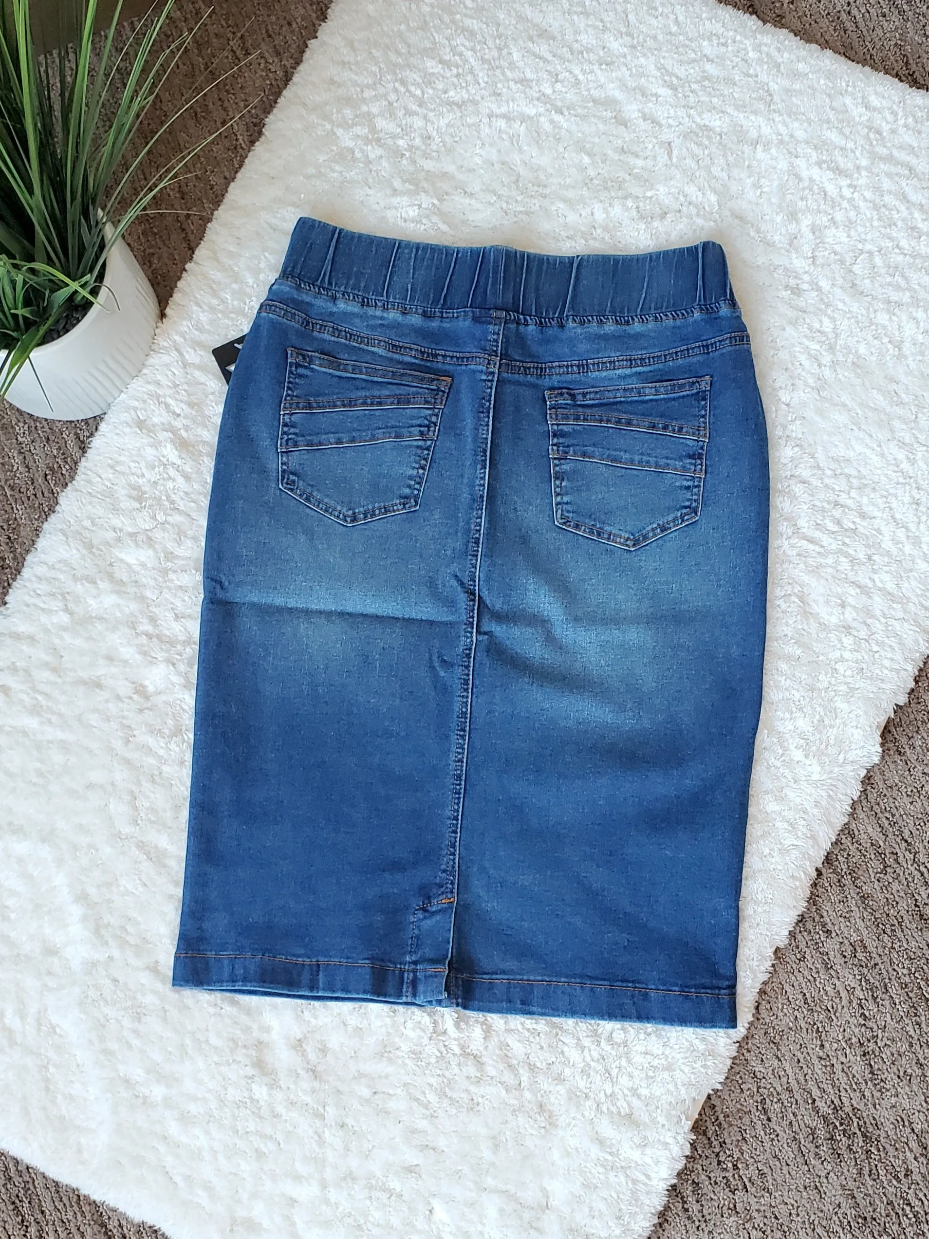 Elastic Waist Mid Wash Denim Skirt